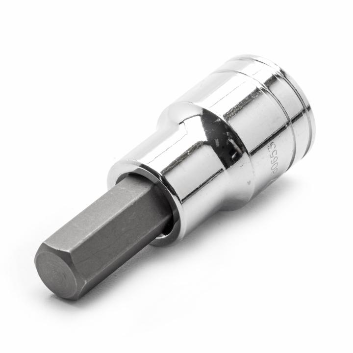 Drive hex bit clearance socket